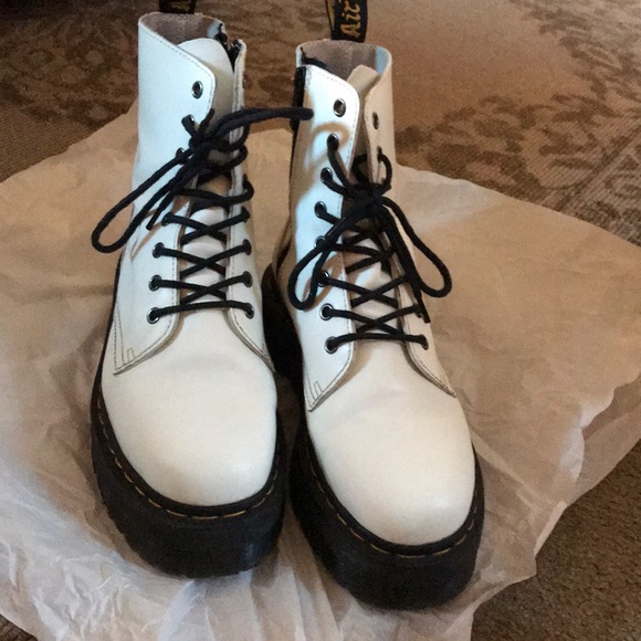Dr. Martens Shoes - DR MARTENS white jadon boots